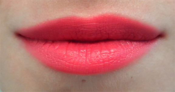 nyx round case lipstick spell bound spellbound hot pink fuschia lips swatch